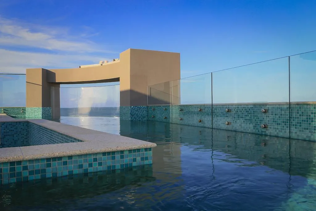 Aqua Aqua Luxury Penthouses Urangan Appartement