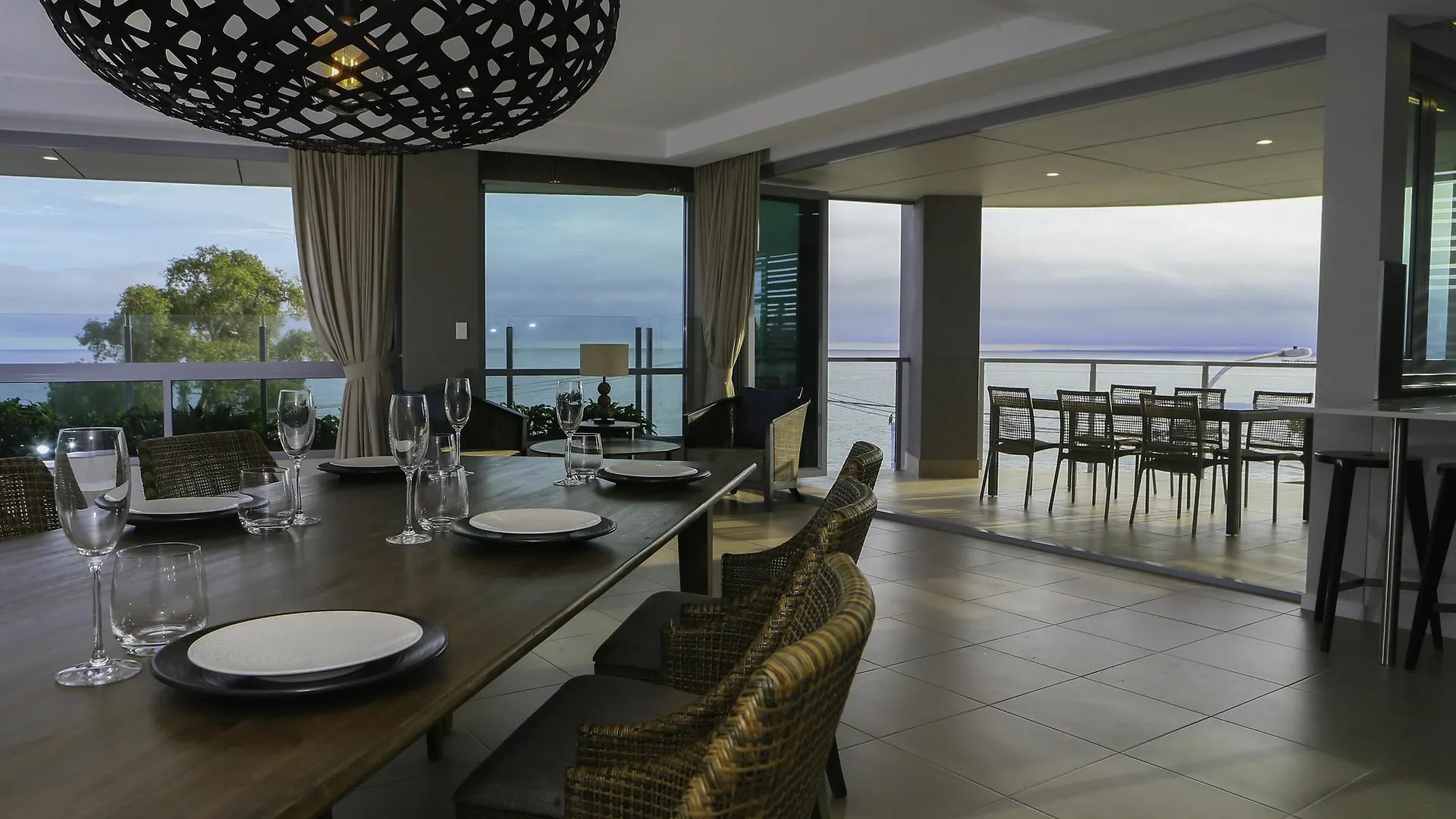 Aqua Aqua Luxury Penthouses Urangan Appartement